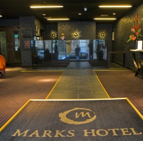 29719_Marks-Hotel-entrance